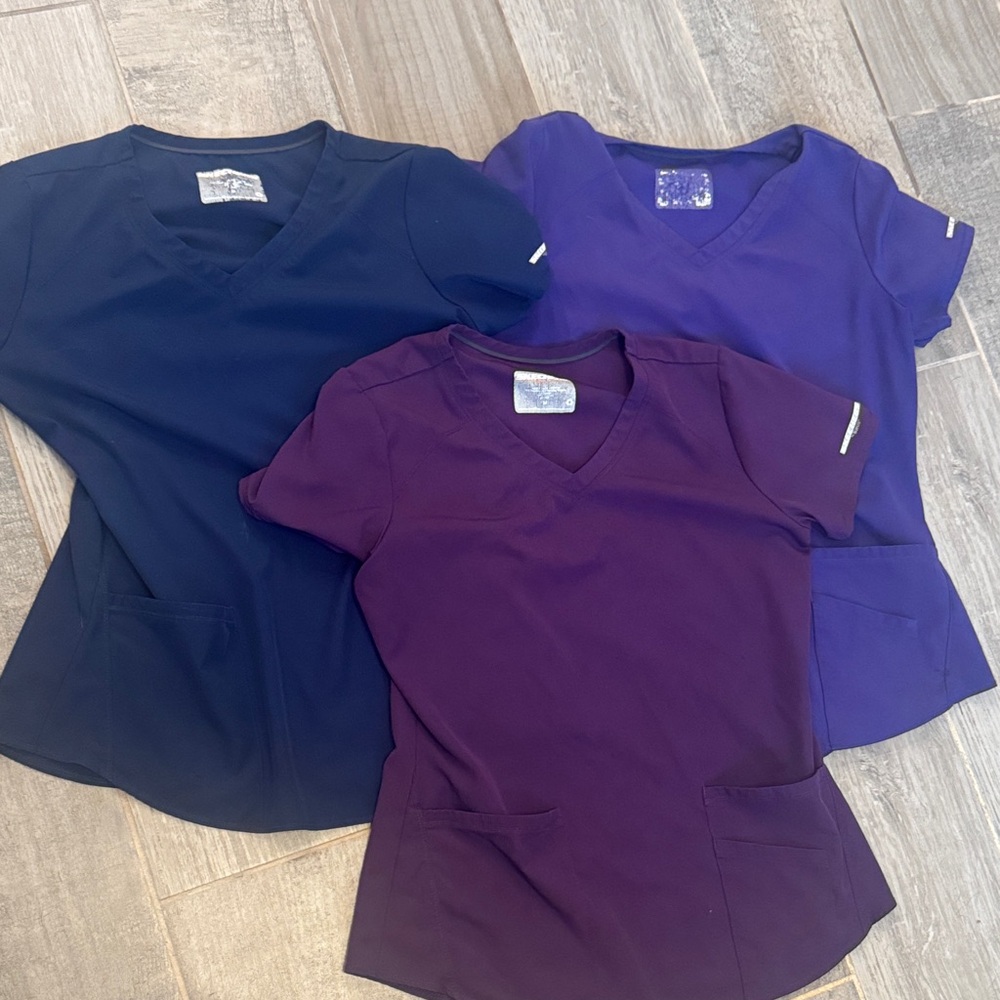 Skechers Women's Short Sleeve Tops - Navy, Purple, and Blue
